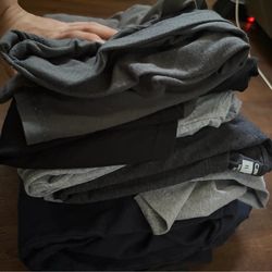 Lot of 10 Carhartt Long sleeve and short sleeve shirts Size L and XL