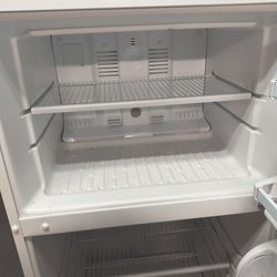 Whirlpool refrigerator