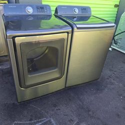 Samsung Washer And Gas Dryer set 
