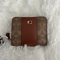 Coach signature billfold wallet