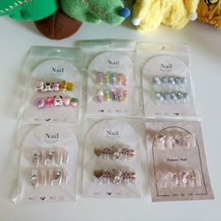 Stylish Press On/Push On Nails  