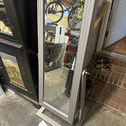 Mirror/Jewelry Organizer 