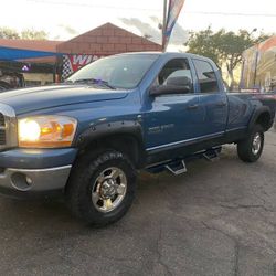 2006 Dodge Ram 2500 4x4 Cummins Diesels Very Clean Truck For Sale!