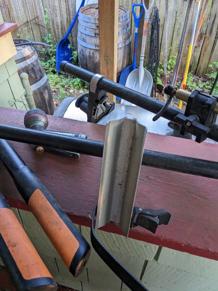 Yakima Roof Rack With Bike Attachments for Sale in Shoreline, WA OfferUp