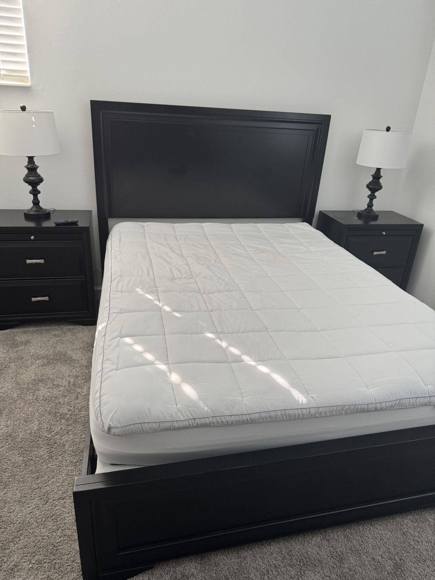Queen Size Bedroom Set