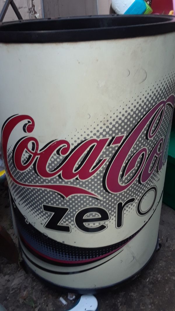 Coca Cola Large Rolling Cooler For In Houston Tx Offerup Open In The Continue To Mobile Website