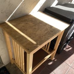 Small Desk Or Side Table