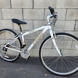 Trek 7500 Small White Hybrid Bike