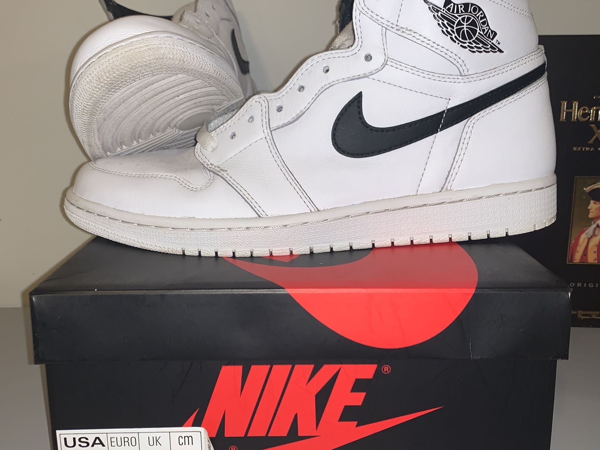Jordan retro 1 Ying yang White size 10.5