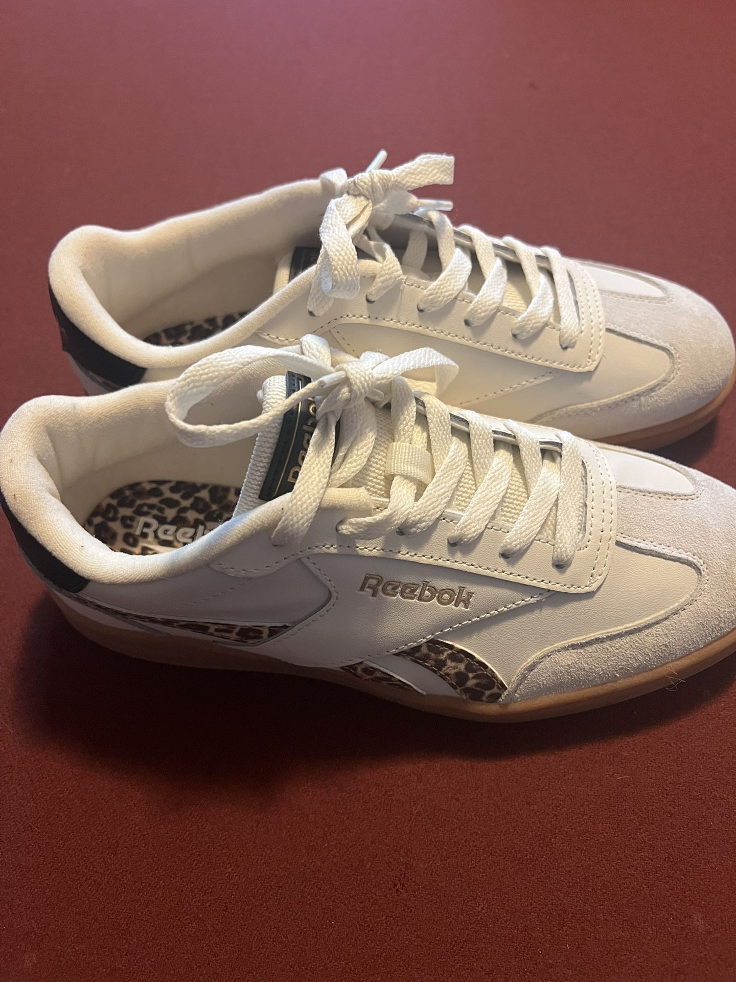 Reebok Leopard Size 8
