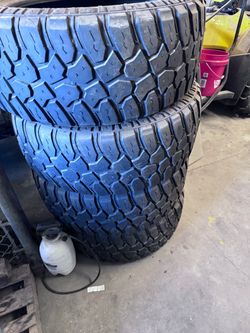 35x12.5R22