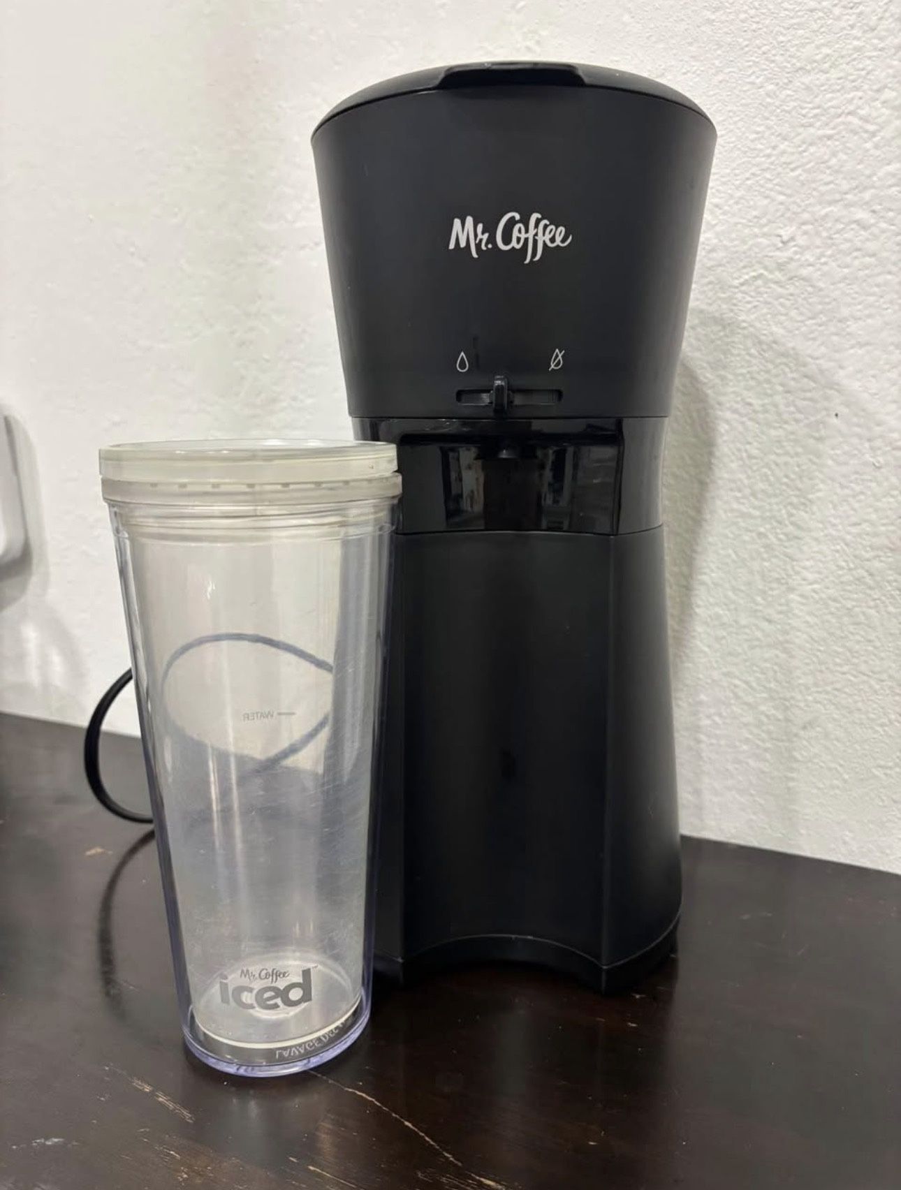 https://offerup.com/redirect/?o=TXIuQ29mZmVl Iced Coffee Maker With Cup