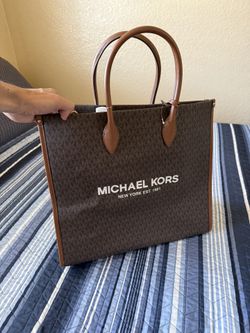 Michael Khors Purse