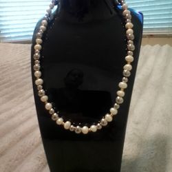 Women's Necklaces