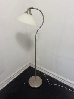 Floor lamp