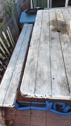 Free plastic picnic table