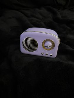 Retro Mini Speaker
