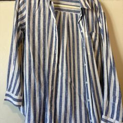 Women’s Size Small Flannel Blue Stripes