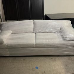 RH Belgian Track Arm 2-Cushion Sofa