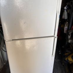 General Electric Fridge 