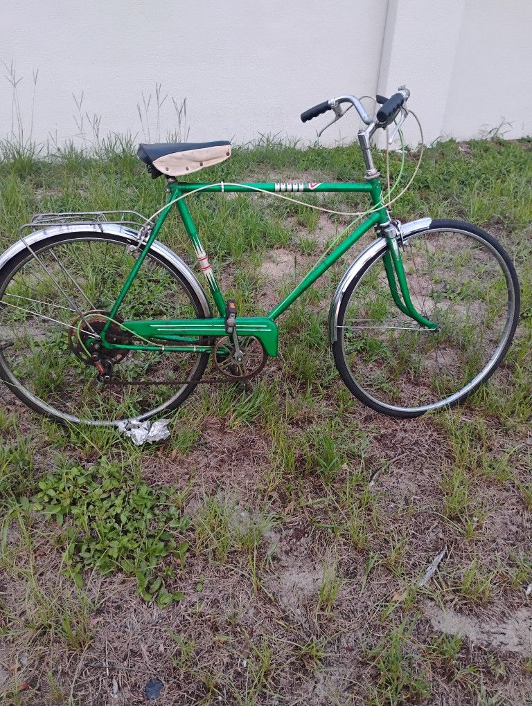 Vintage Bicycle, 1970's Sears Men's 5 Speed 27" Bicycle