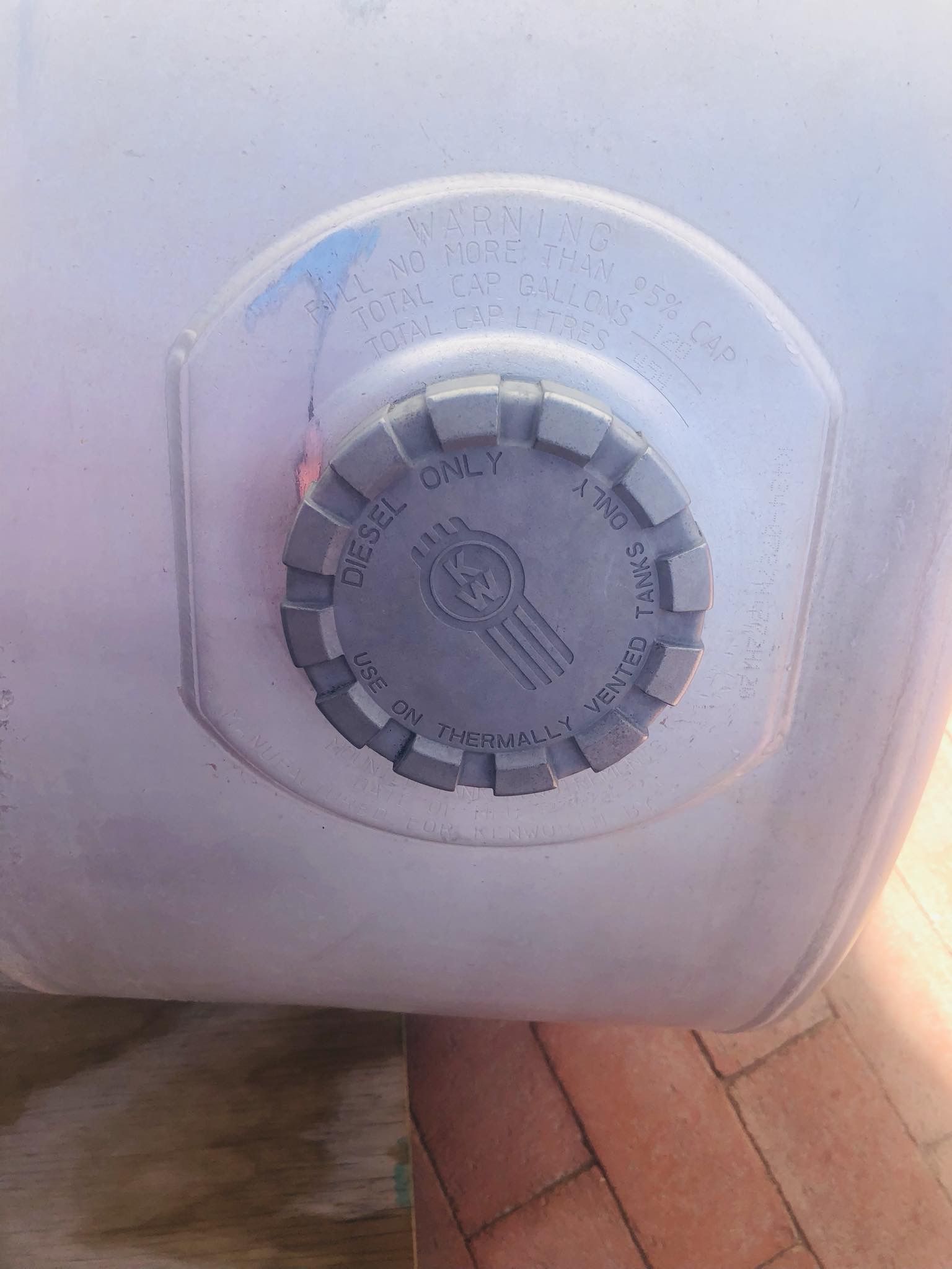 120 Gallon Gas Tank From Kenworth T2000