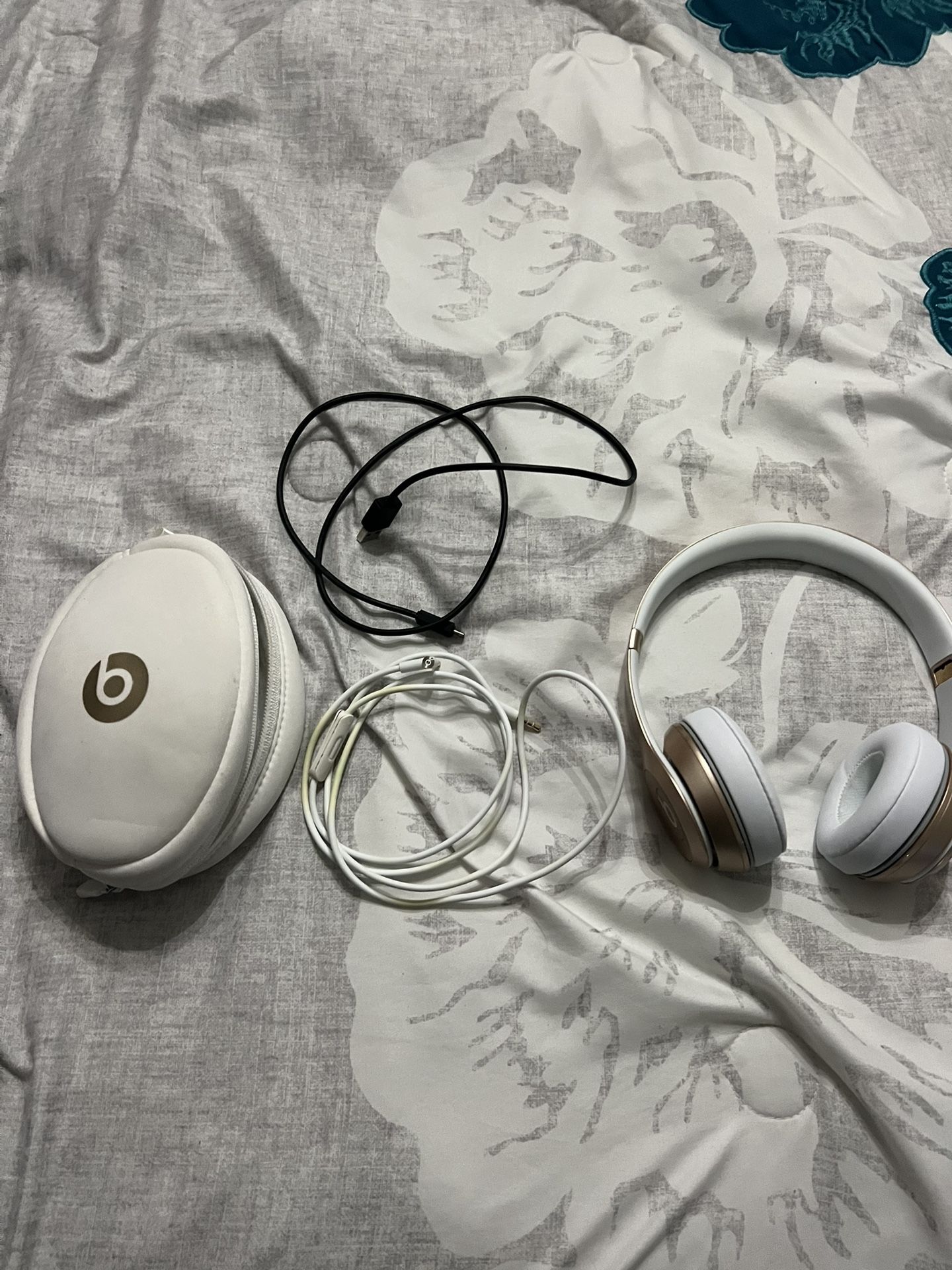 Beats Solo Wireless