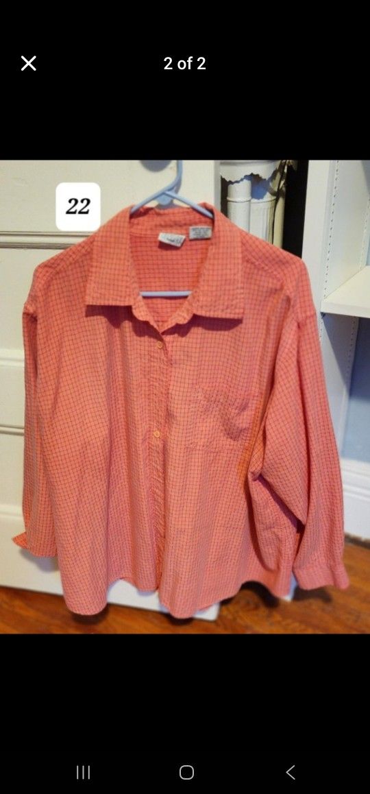 Womens Button-doen Shirt/top
