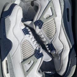 Jordan 4 Retro Midnight Navy
