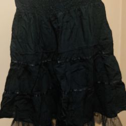 Size Says Sm But Actually Fits M To L  Black Skirt 
