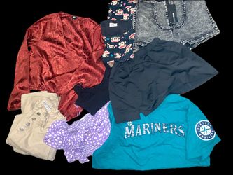 8 piece women’s clothing bundle | Nike, Zara, Free People vintage and new