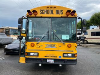 2002 Thomas saf t Liner
