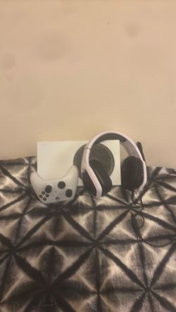 Xbox series S with controller and headset