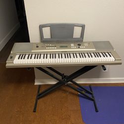 Yamaha, YPG-235 76-Key Portable Grand Keyboard Bundle