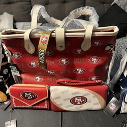 NFL Woman Tote Bag With Wallets And Keychain