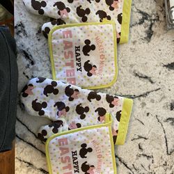 New Disney Mickey & Minnie Easter Potholder Sets