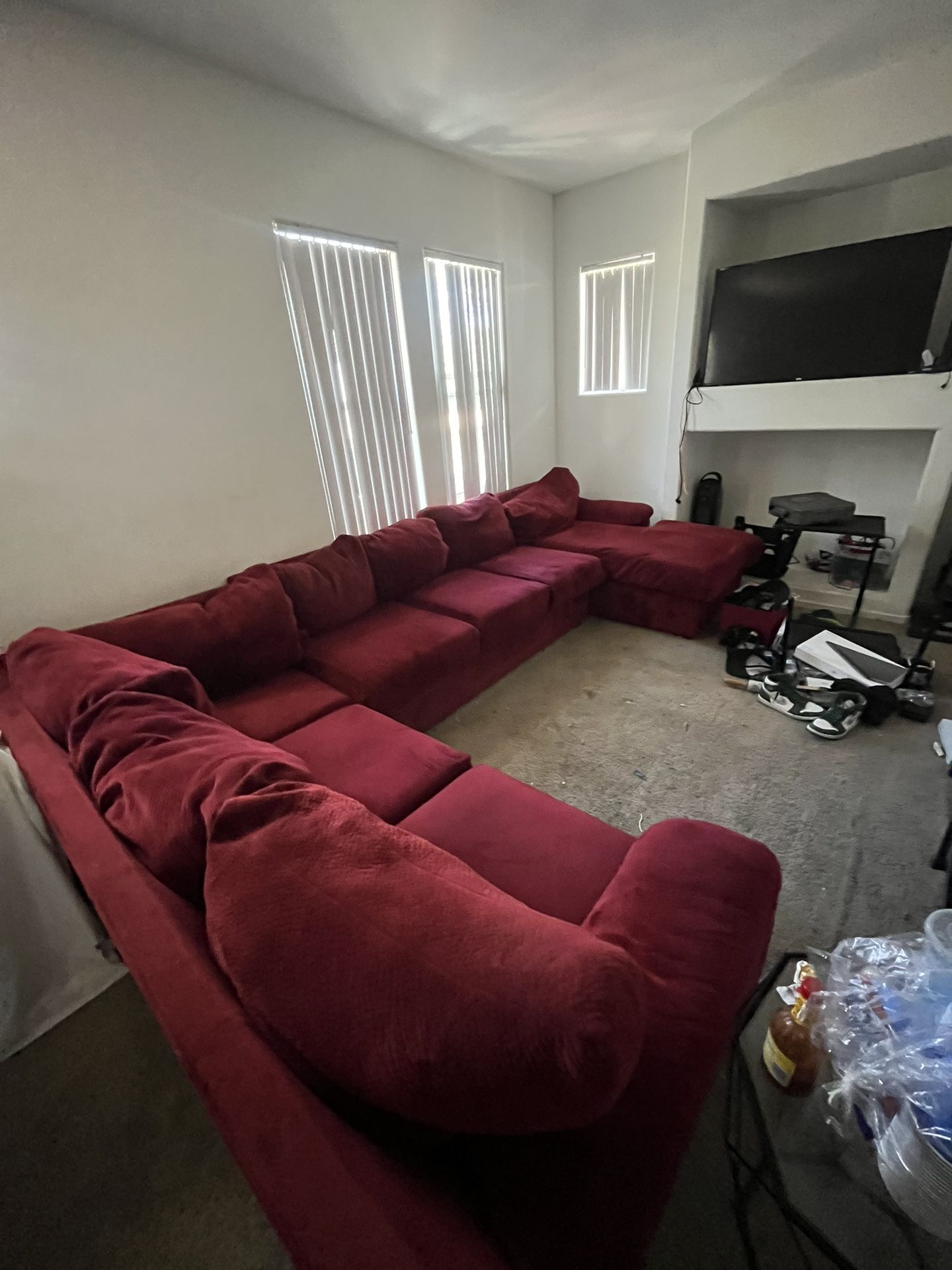 Living Room Couch (NEED GONE) 