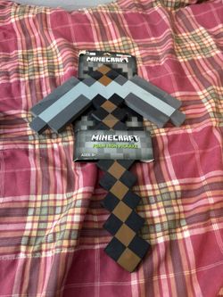 Think geek Minecraft Iron Pickaxe Foam Toy