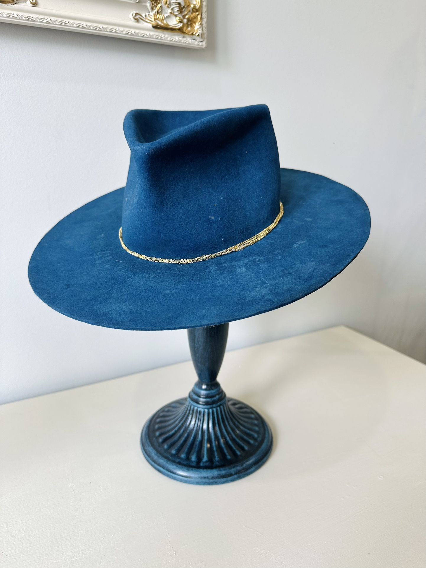 Custom-Made Emerald Blue Felt Hat with Van Gogh Silk Lining – Size 57
