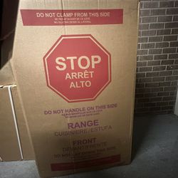 Hot Point Stove Full Size Still In The Box