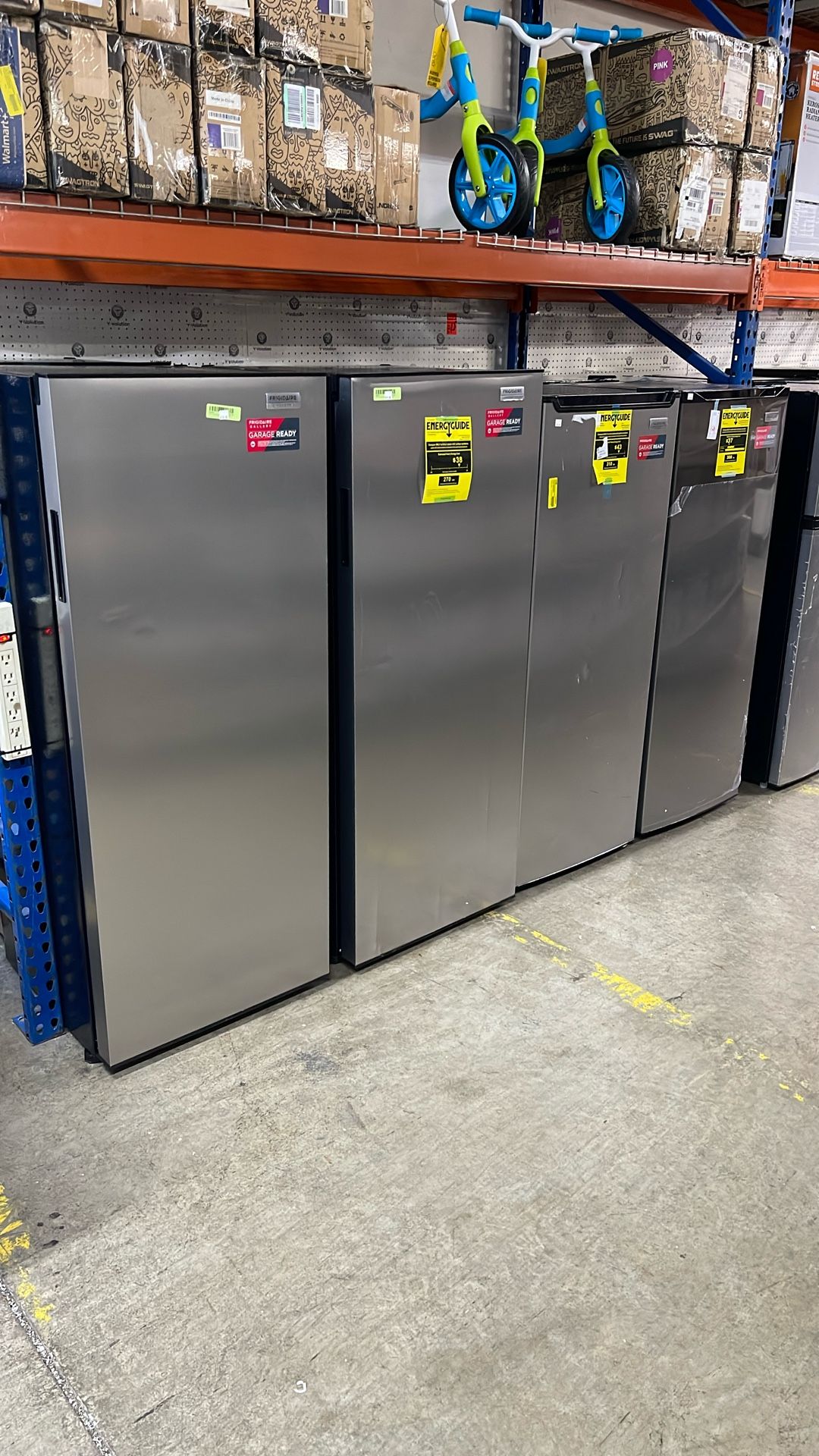 6.5cf Upright Freezer, New, BOOMwarehouse