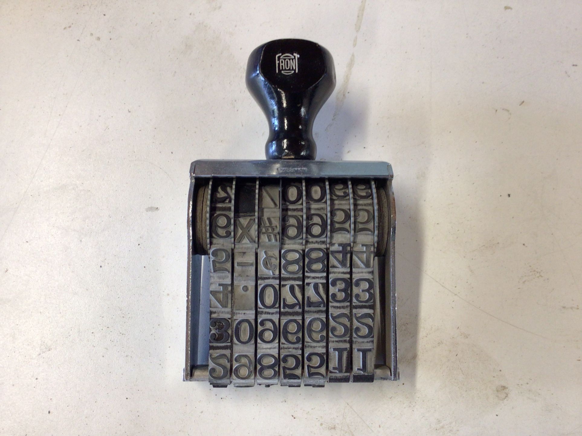 Large Letter/number Front (Pullman) Manual Rubber Stamp