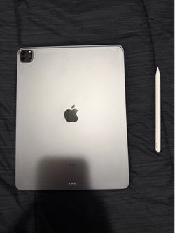 iPad Pro, 12.9 in(5th generation) with Apple Pencil