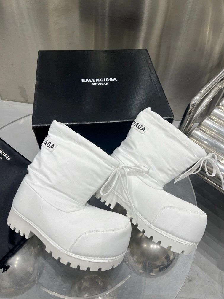 white snow boots