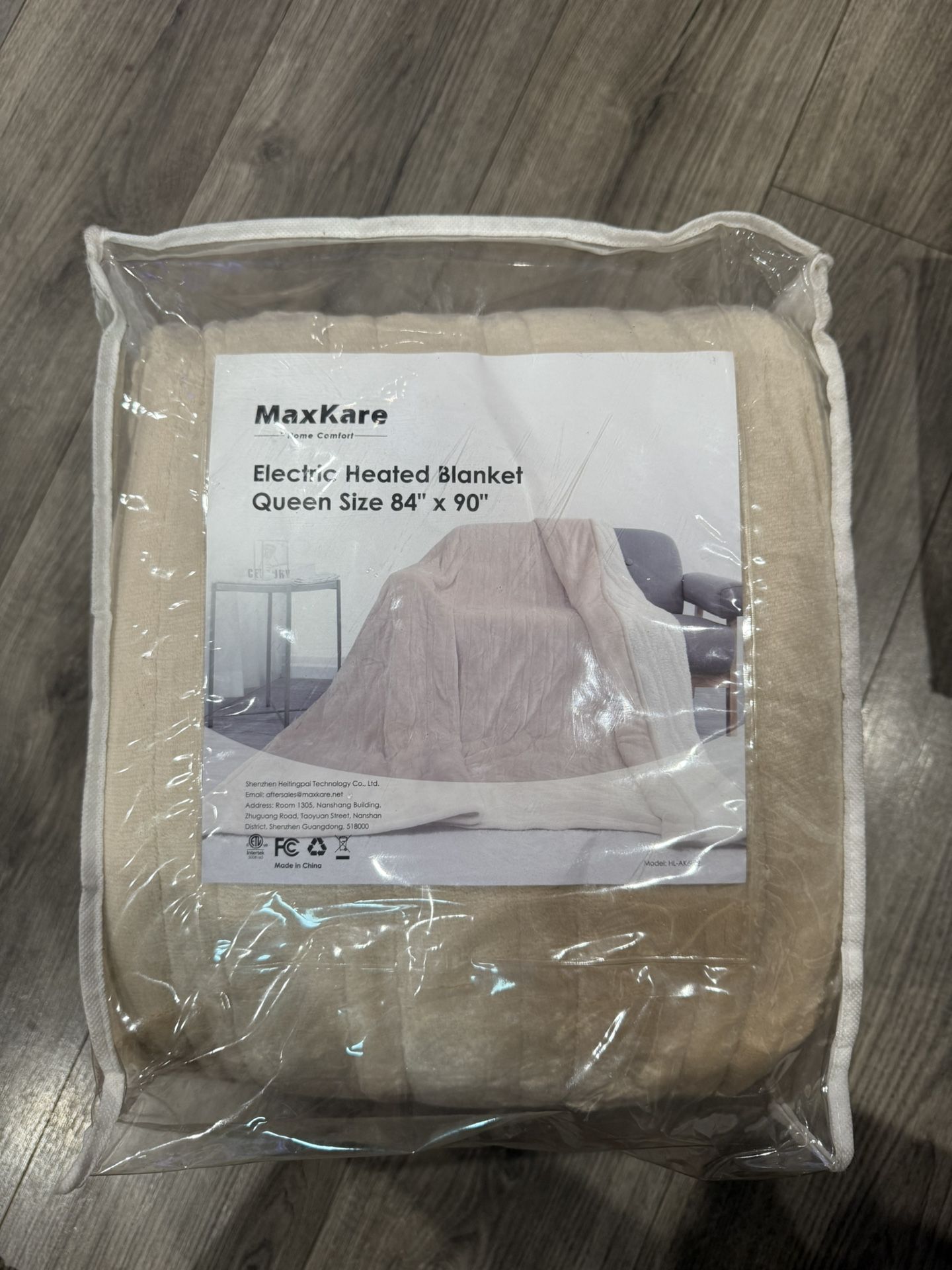 MaxKare Heated Blanket
