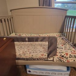 3 Stages Crib (Convertible Crib)