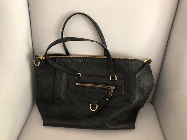 Luxury Louis Vuitton backpack for Sale in Phoenix, AZ - OfferUp