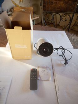 A Smart Projector HY300