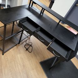Desk $30