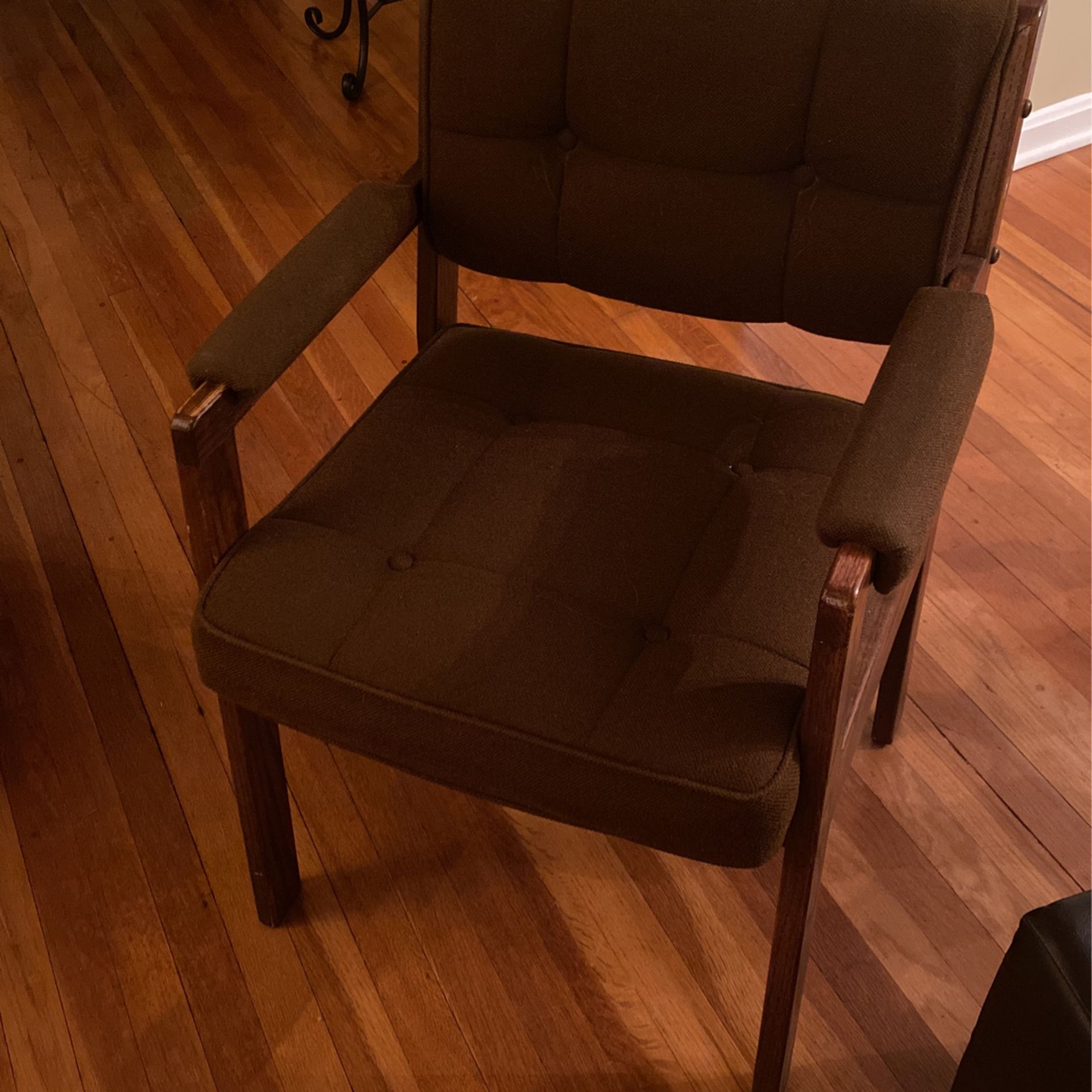 Brown accent chair